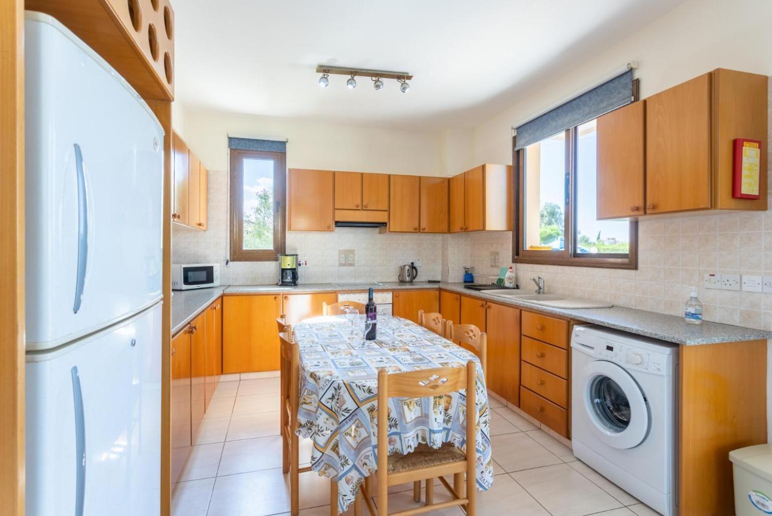 Villa Halima Georgios 폴리스 외부 사진